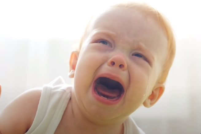 Spriječite plakanje djeteta: Jedna mama je podijelila trik za koji tvrdi da uvijek provjereno radi (VIDEO)