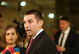 (VIDEO) „GOSPODIN JA“ Šulić se isprovaljivao na sjednici Narodne skupštine: Pokušao da se pravda, pa prošao još gore