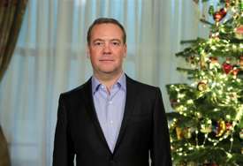 Medvedev upozorava NATO "Ne isporučujte odbrambeni raketni sistem"