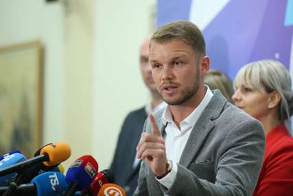 "DUPLI GUBITNIK" Stanivuković tvrdi da je imao najviše glasova, iz SNSD stiže poruka za "vječitog studenta"