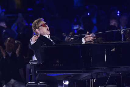 Oprostio se sa američkom publikom: Elton Džon održao posljednji koncert u karijeri (VIDEO)