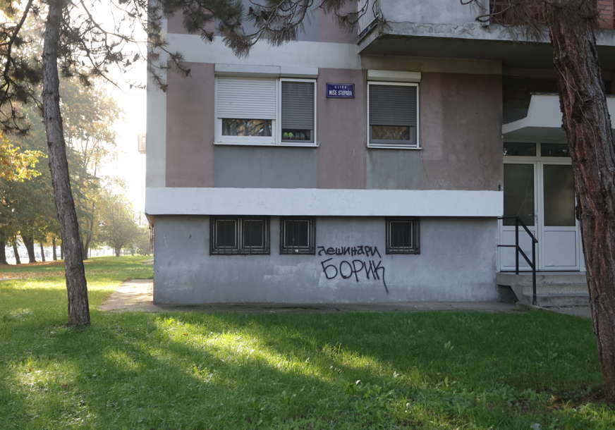 PO NALOGU GRADSKE UPRAVE Prekrečen sporni grafit u Boriku