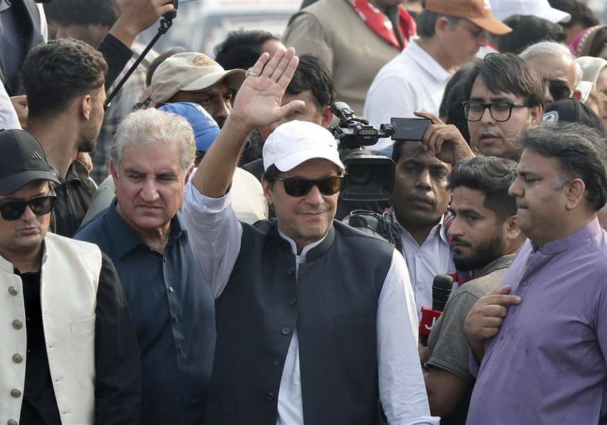 Pokušaj atentata: Ranjen bivši pakistanski premijer Imran Khan (VIDEO)
