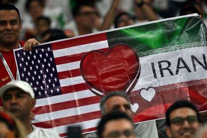 Amerikanac izbačen sa stadiona pred početak utakmice protiv Irana (FOTO)