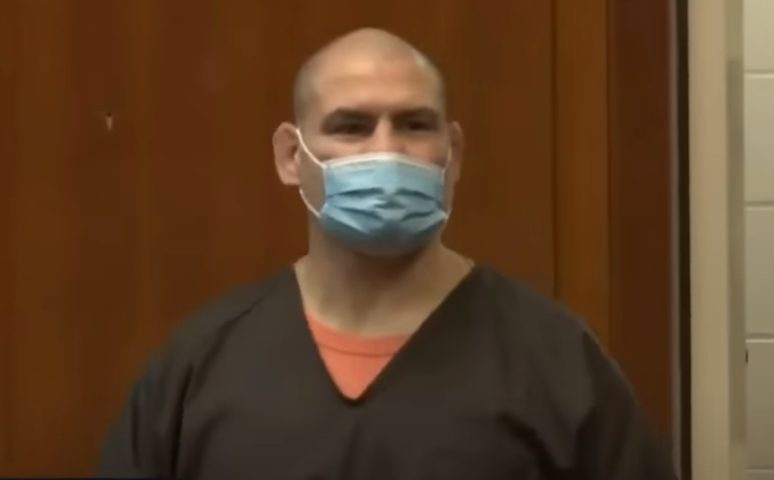 PUŠTEN NA SLOBODU Legendarni MMA borac izašao iz zatvora (VIDEO)