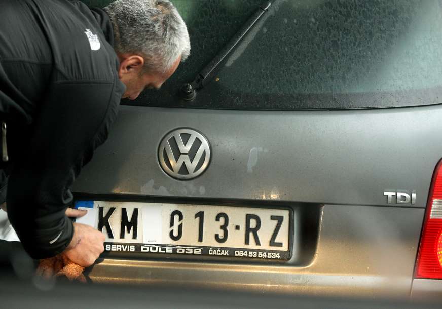 KAZNA 150 EVRA Kosovska policija od sutra kreće sa kažnjavanjem zbog tablica