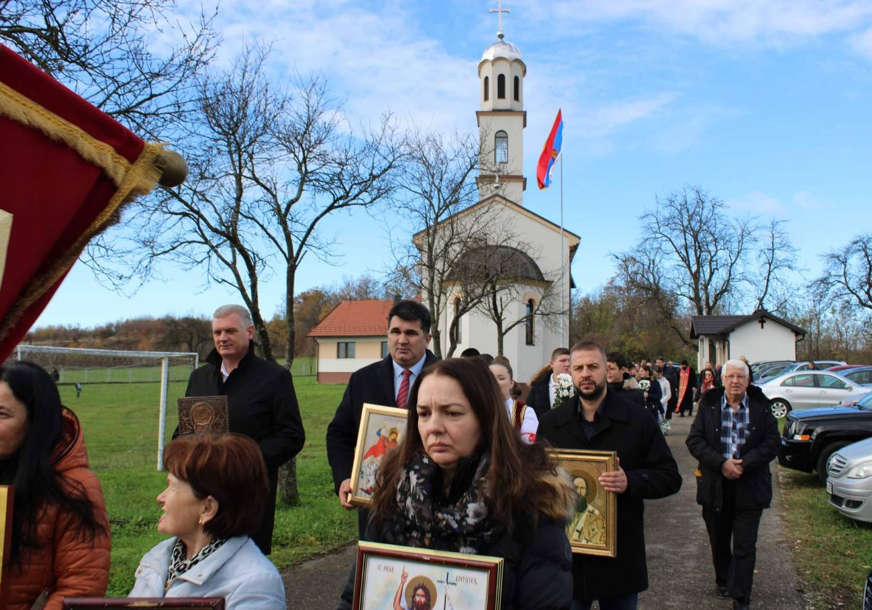 Služen parastos za 104 Mirosavačka mučenika "Naša je dužnost da se sjećamo nevino postradalih žrtava" (FOTO)