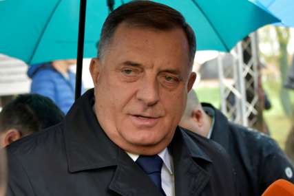 "Ponosni smo što imamo jaku policiju" Dodik uputio čestitku MUP Srpske povodom krsne slave