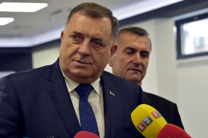 Dodik se sastaje sa Varheljijem “Nećemo prihvatiti sankcije Rusiji bez obzira šta od nas očekivali”