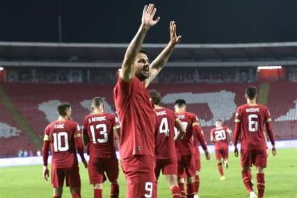 Dohom odjekuje Mitrogol: Srpski navijači sjajno raspoloženi u Kataru (VIDEO)