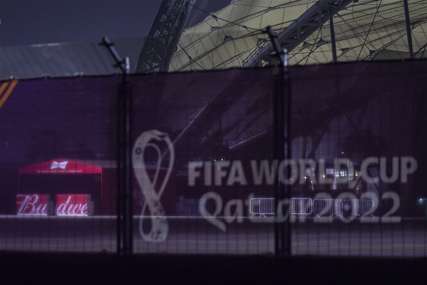 FIFA POKREĆE POSTUPAK Istraga zbog sporne zastave u svlačionici Srbije