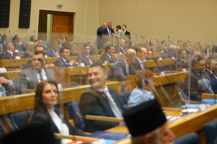 CIK prihvatila izjavu o odbijanju: Dodijeljeni zamjenski mandati za Narodnu skupštinu Republike Srpske