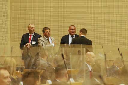 Šulić prozvao Vukanovića "Zašto si ušao u parlament, ako su izbori pokradeni"