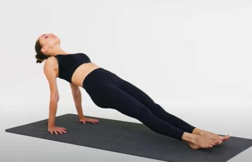 Vježbe za one koji dugo sjede: Ovako ćete najbolje istegnuti i ojačati mišiće leđa (VIDEO)