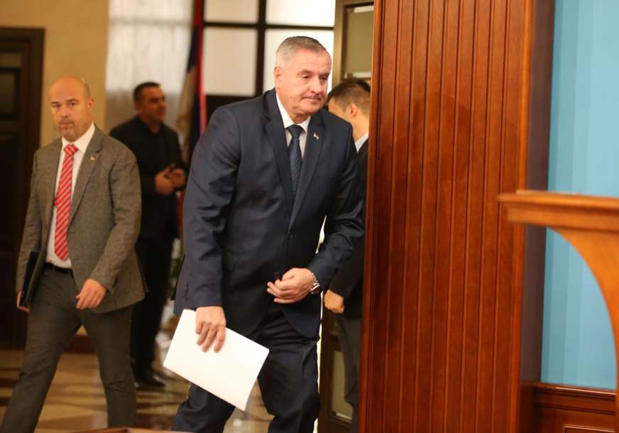 Završene konsultacije stranaka kod Viškovića: Buduća vlada biće otvorena za sve KVALITETNE INICIJATIVE