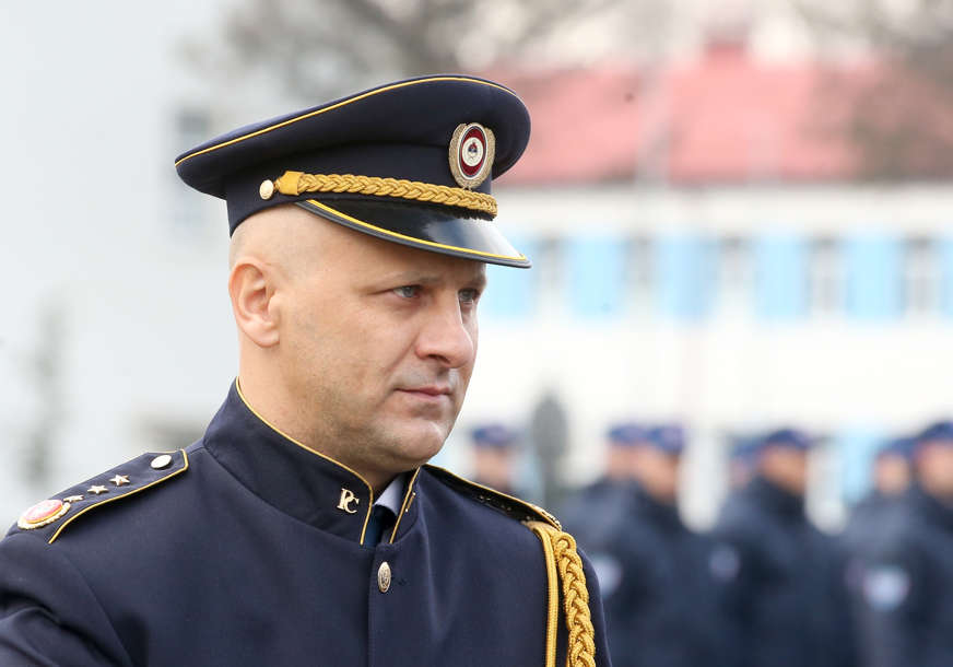 GUBITNIK DANA Siniša Kostrešević