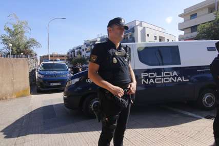 U kombiju krili 8 kilograma hašiša: Srbin i Ukrajinac bježali od španske policije, jedan trčeći pokušao da se spase