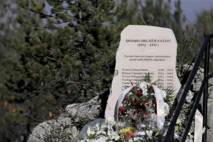 (FOTO) Slobodanka 32 godine traga za tijelima UBIJENIH RODITELJA: Stari partizani svirepo umoreni i bačeni u jamu Kazani
