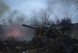 Američki obavještajci tvrde: Ruske snage u Ukrajini troše municiju brže nego što proizvode