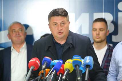 "Mi smo tu na dobrovoljnoj osnovi" Radović najavio da će SDS uskoro analizirati svoj izborni rezultat