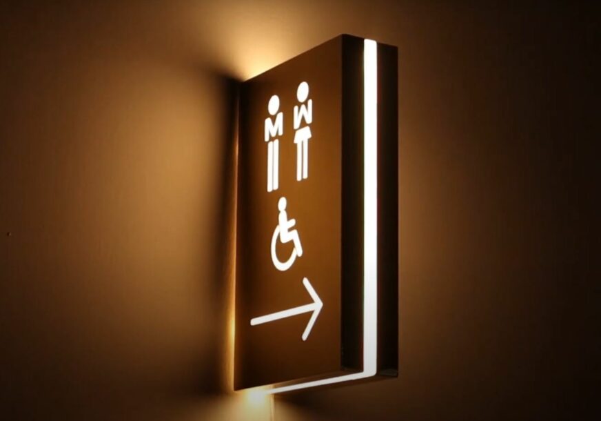 znak za toalet 