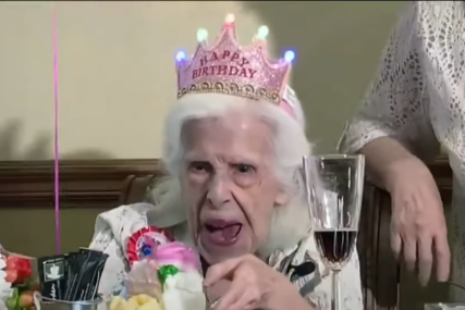 Tajna je u TEKILI: Žena koja je proslavila 101. rođendan priznala šta je drži u životu (VIDEO)