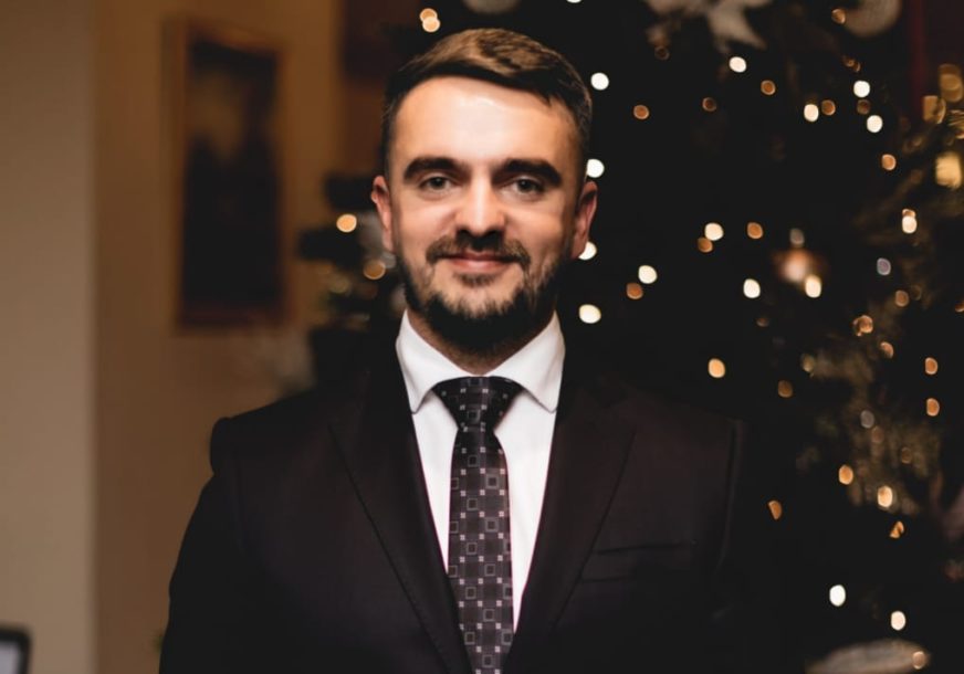 Davor Pranjić pravoslavnim vjernicima čestitao Božić "Da dočekaju u miru i radosti, u krugu svojih najmilijih"