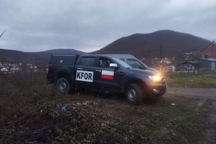 Noć protekla mirno i napeto: Sjeverni dio Kosova i Metohije i dalje blokiran