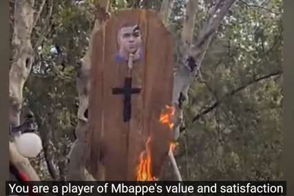 Poslije golmana vrijeđaju ga i navijači Argentine: Spaljen kartonski kovčeg sa likom Mbapea (VIDEO)