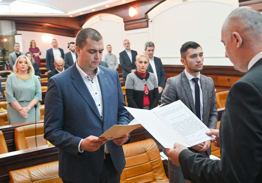 Mijenja stranačkog kolegu: Odbornik Nikola Vukčević položio svečanu zakletvu