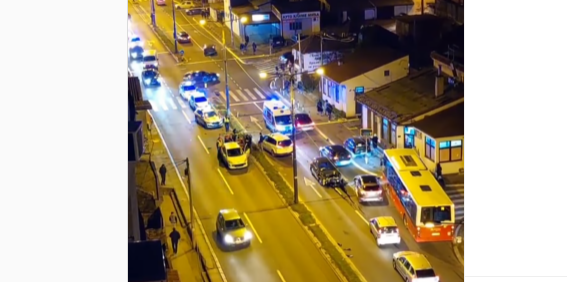U sudaru povrijeđena djevojčica (12): Smrskani automobil završio u suprotnoj traci (VIDEO)