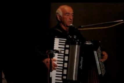 Preminuo Slobodan Cobi Jovanović: Pjevač narodne muzike izgubio bitku s bolešću