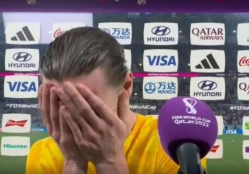 Zaplakao pred kamerama: Australijski reprezentativac teško podnio poraz od Argentine (VIDEO)