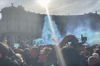 Bakljama ispratili Mihajlovića u legendu