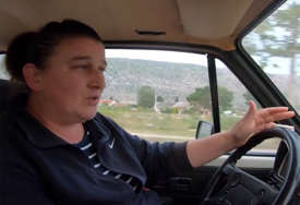 "Ne mogu zamisliti život bez njega" Marina iz Mostara punih 27 godina se ne odvaja od svog "golfa 1" (VIDEO)