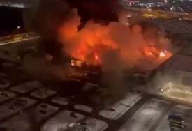 "Mislimo da je podmetnut" Vatra progutala jedan od najvećih tržnih centara u Evropi, ima žrtava (VIDEO)