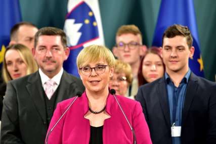 MUSAREVA POLOŽILA ZAKLETVU Prva žena na čelu Slovenije poručila da će raditi u cilju prosperiteta