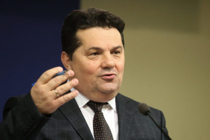 "Ne može donositi i mijenjati zakone" Stevandić poručio da Šmitove odluke ne važe u Srpskoj