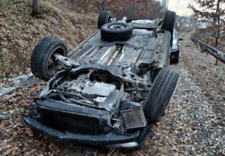 U prevrtanju automobila u Priboju troje povrijeđenih