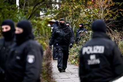 SPRIJEČEN DRŽAVNI UDAR Hiljada policajaca učestvovalo u racijama, “Građani Rajha” planirali napade na njemačke institucije