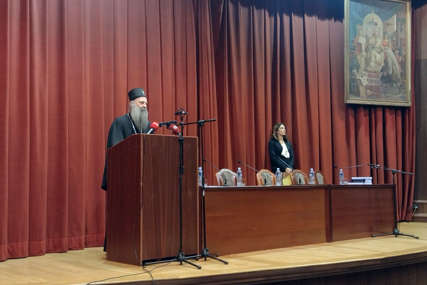 Patrijarh Porfirije povodom 100 godina Srpske patrijaršije “SPC temelj identiteta pravoslavnih Srba”