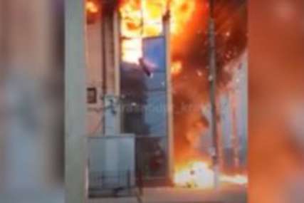 Još jedan požar u Rusiji: Gori tržni centar (VIDEO)