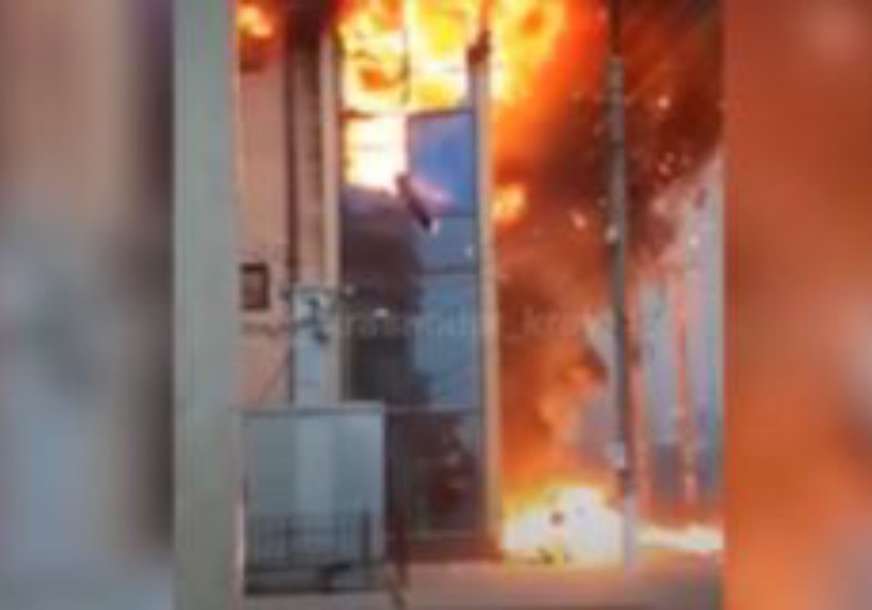 Još jedan požar u Rusiji: Gori tržni centar (VIDEO)