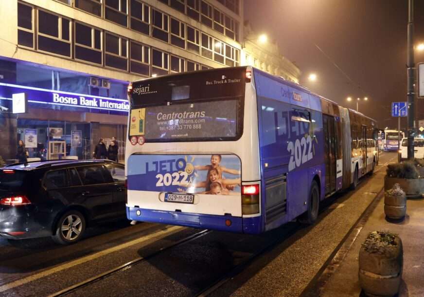 oštećenja na autobusu u SArajevu