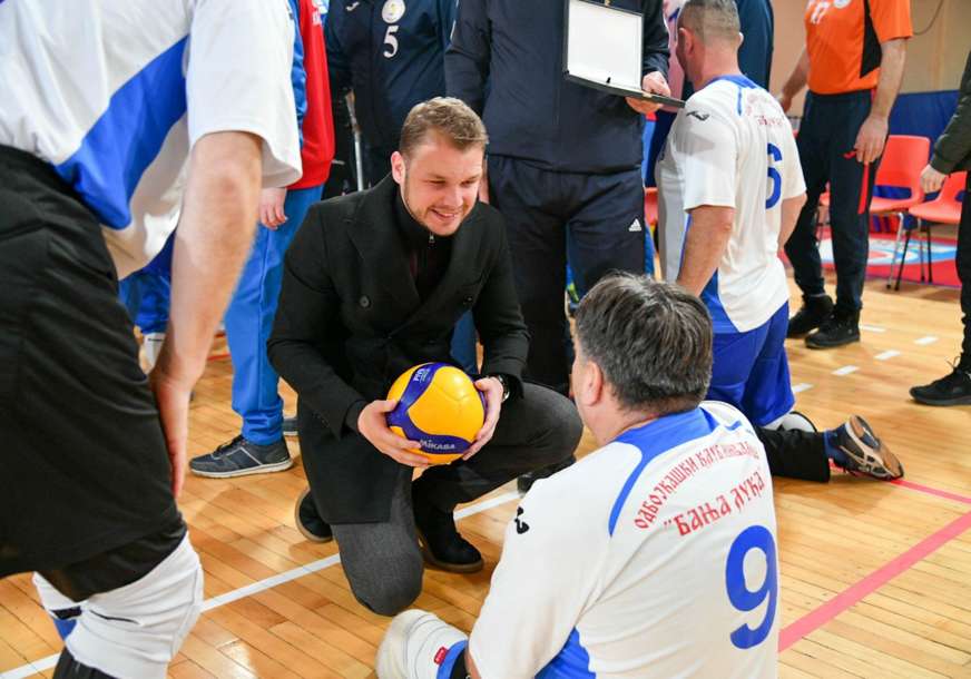 turnir u sjedecoj odbojci