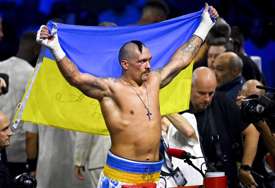 USIK PROZIVA ŠAMPIONA Ukrajinski bokser ušao u ring nakon Fjurijevog meča sa Čisorom
