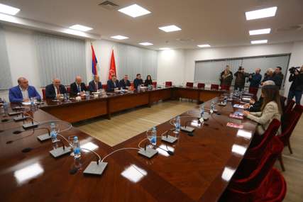 Dodik nakon sastanka s Čovićem najavio brzo formiranje Savjeta ministara "Podržavamo Borjanu Krišto, konačni dogovor u četvrtak" (FOTO)