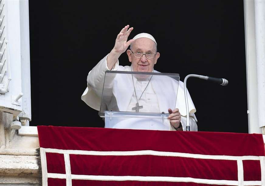 Papa Franja o homoseksualnosti "Bog voli svu svoju djecu takvu kakva jesu"