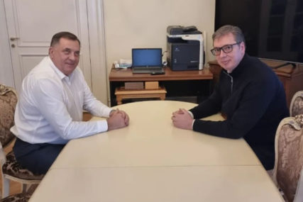 "Na stolu, kao što vidite, nema ničega" Sastanak Dodika i Vučića, predsjednik Srbije najavio posjetu Srpskoj