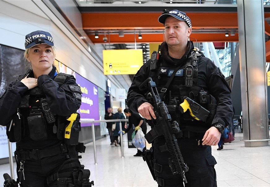 DRAMA U LONDONU Na aerodromu Hitrou nađen metal kontaminiran uranijumom